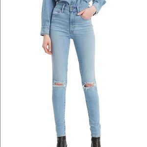 NEW Levi’s Mile High Super Skinny Jeans